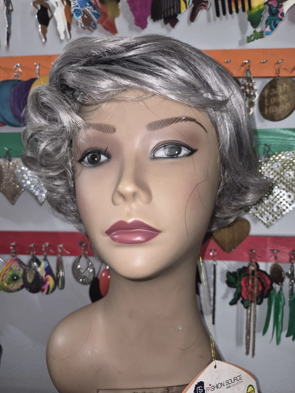 Silver Short Curly Synthetic Wig - Elegant Women's Hairpiece